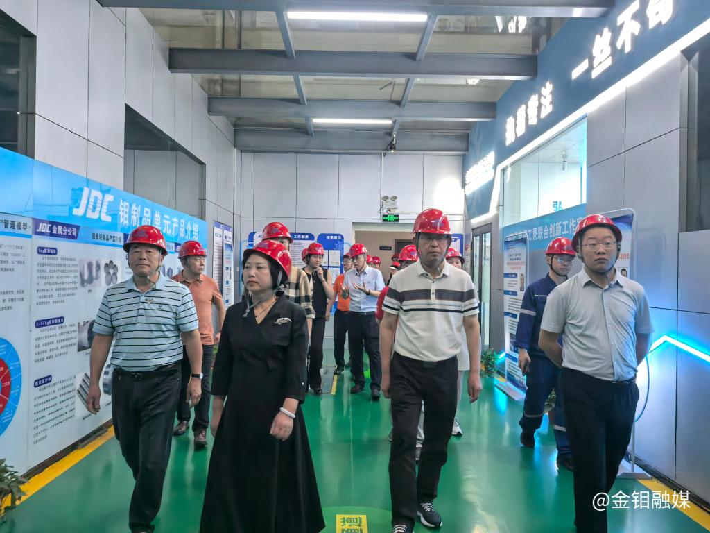 20250715-西安市人民政府駐深圳辦事處組織深圳企業(yè)家代表團(tuán)來公司考察交流 (1).jpg